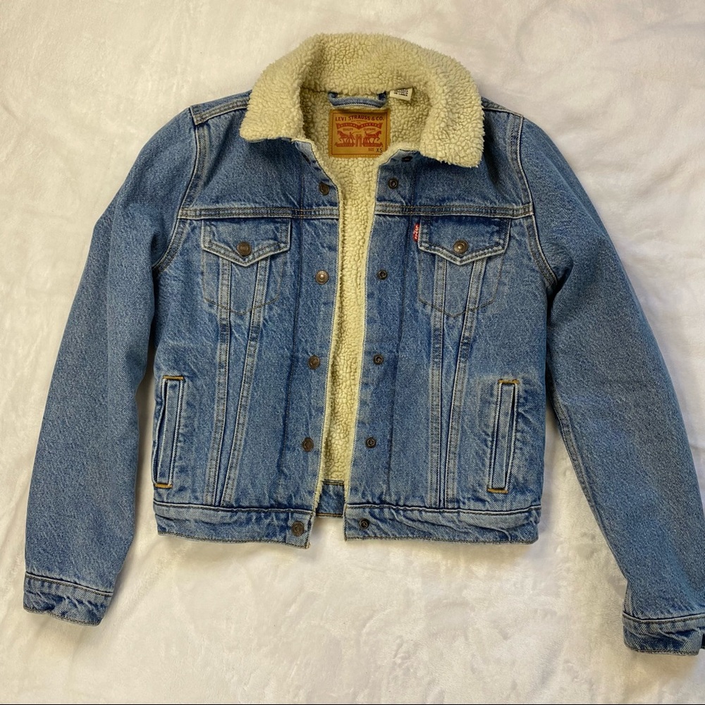 LEVIS S40117 Ex-Boyfriend Sherpa Lined Denim Trucker Jacket